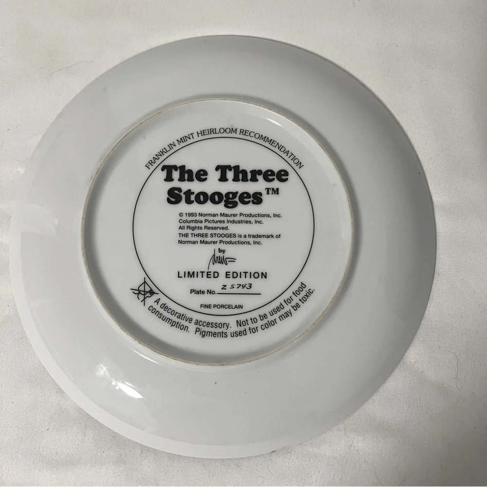 “The Three Stooges” 1993 Franklin Mint Fine Porcelain Plate # Z5783 EUC